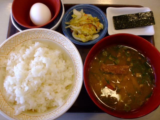 すき家vsジョイフル 朝の豚汁定食対決 ベタメシ 福岡ｂ級グルメブログ